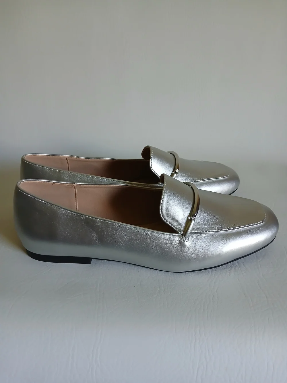 Journee Collection Silver Metallic Slip-On Loafers Sz11M